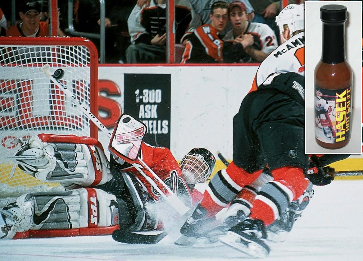 Dominik-Hasek-001230276-hot-sauce.jpg